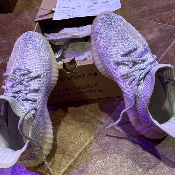 Adidas yeezy boost 350 v2 main image 8